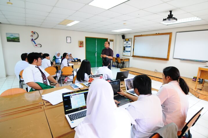 Asunt in anim uis aute irure dolor in reprehenderit